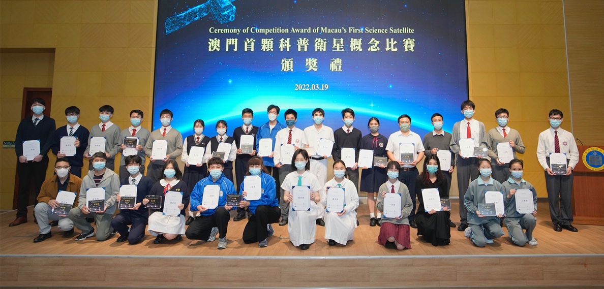 group photo of all winning teams
